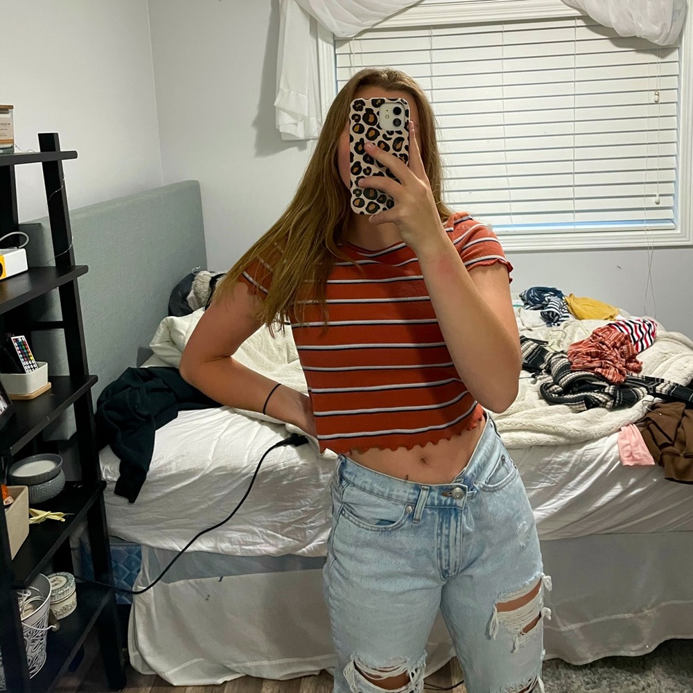 ae lettuce top